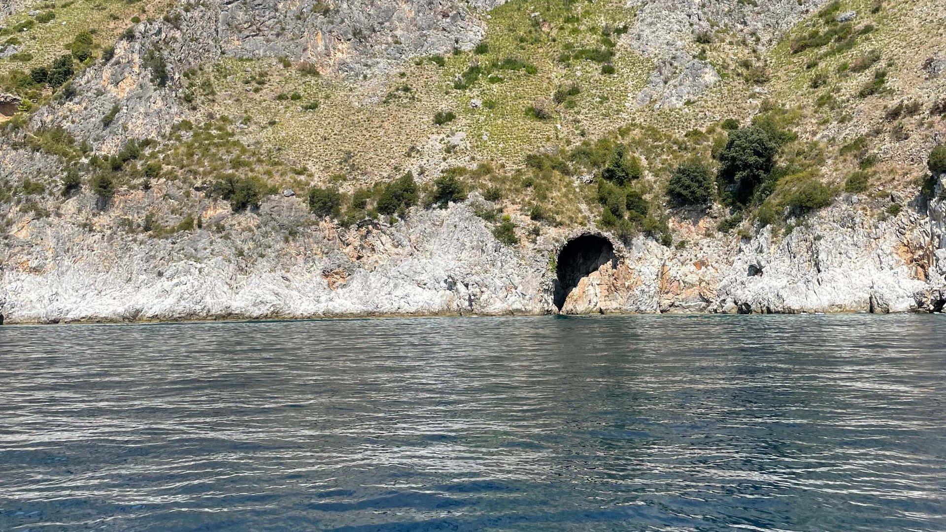 Escursioni a Palinuro e dintorni: le bellezze del Cilento Escursioni a Palinuro e dintorni: le bellezze del Cilento